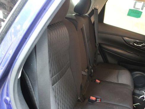 Used 2020 Nissan Rogue SV AWD/4WD image 11