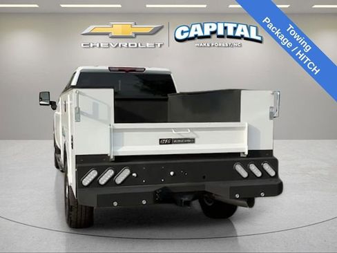 Used 2025 Chevrolet Silverado 3500 LT w/ Safety Package AWD/4WD image 5