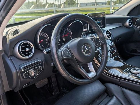 Used 2018 Mercedes-Benz C 300 4MATIC Sedan image 19