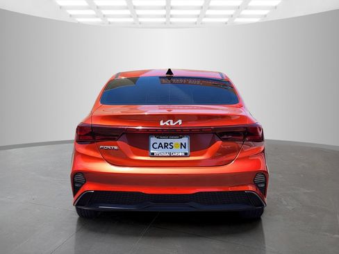 Used 2023 Kia Forte LXS w/ LXS Technology Package FWD image 6