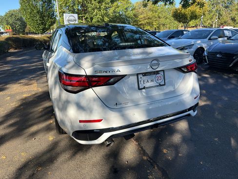 New 2025 Nissan Sentra SR image 5