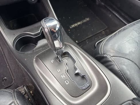 Used 2015 Dodge Journey Crossroad w/ Flexible Seating Group image 17