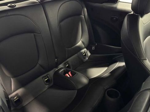 Used 2022 MINI Cooper S image 16