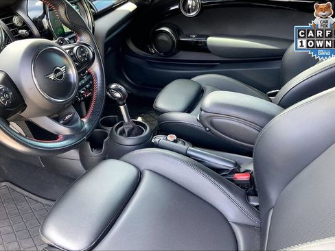 Used 2019 MINI Cooper S w/ Signature Upholstery Package FWD image 15