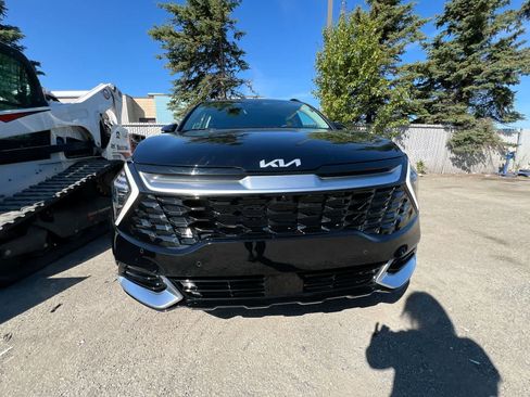Certified 2025 Kia Sportage SX AWD/4WD image 29