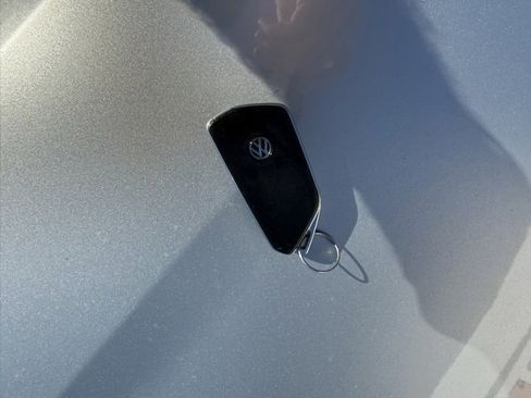 Used 2021 Volkswagen ID.4 Pro S image 15