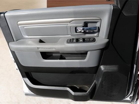 Used 2016 RAM 1500 Lone Star image 12