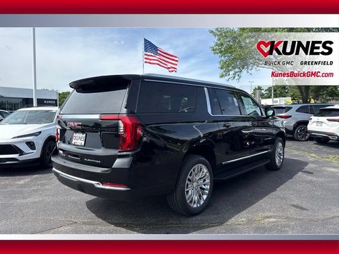 New 2026 GMC Yukon XL Elevation AWD/4WD image 3