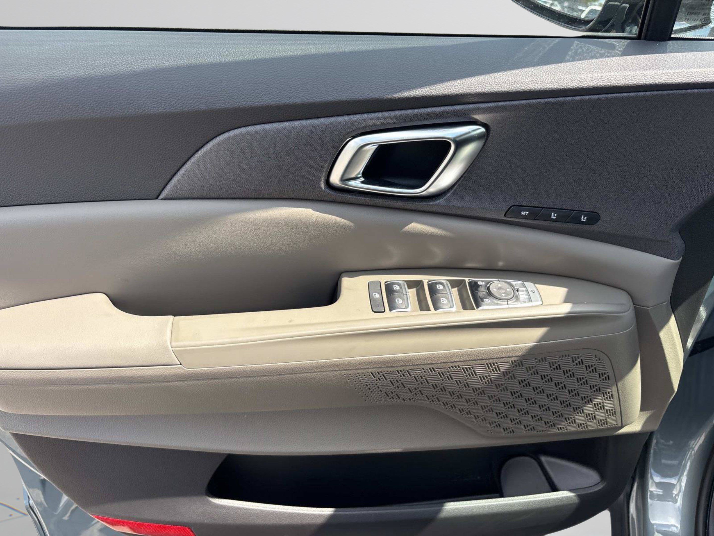 New 2027 Kia Carnival SX FWD image 19