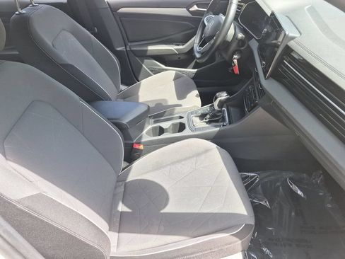 Used 2025 Volkswagen Jetta Sport FWD image 30