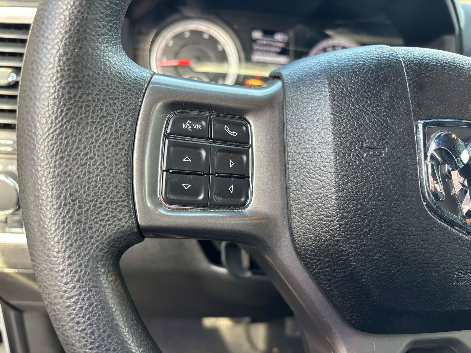 Used 2022 RAM 1500 Warlock AWD/4WD image 15