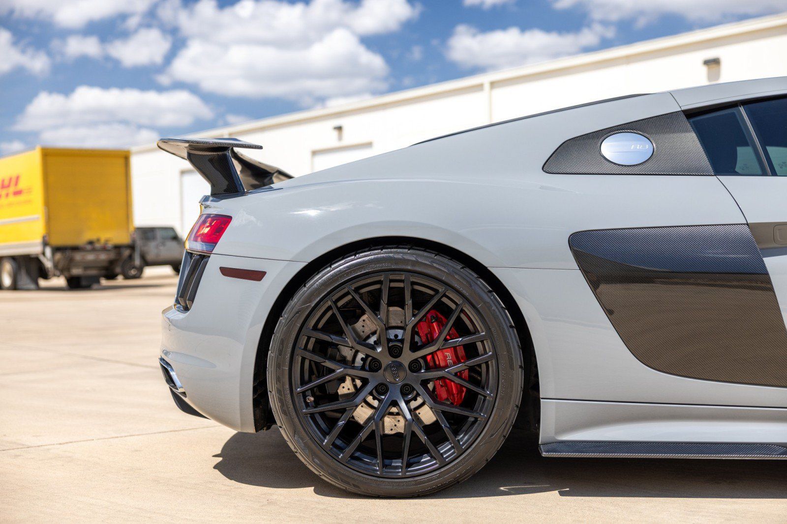 Used 2017 Audi R8 V10 AWD/4WD image 12