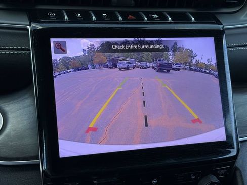 Used 2025 Jeep Grand Cherokee Limited w/ Trailer Tow Package AWD/4WD image 25