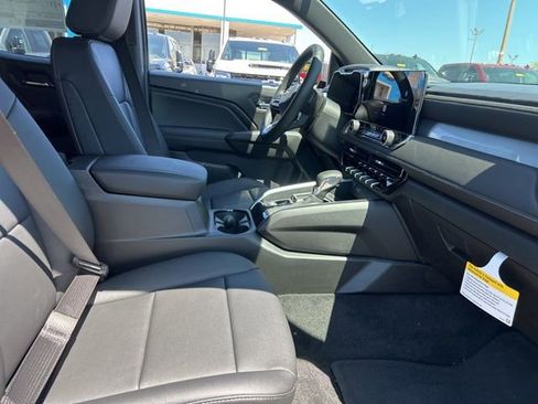 New 2026 Chevrolet Colorado LT image 32