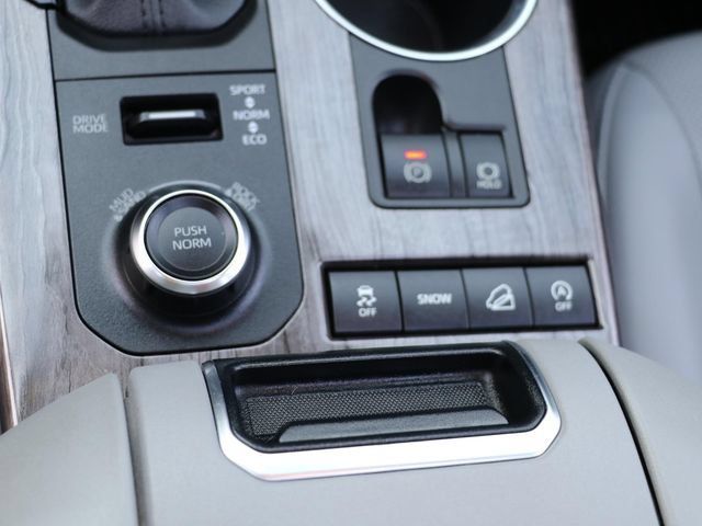 Used 2021 Toyota Highlander Platinum AWD/4WD image 27