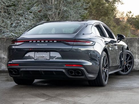 Certified 2023 Porsche Panamera image 11