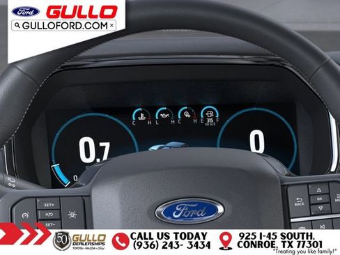 Used 2023 Ford F150 Lariat w/ Trailer Tow Package image 13