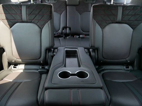 Certified 2026 Honda Pilot Black Edition image 13