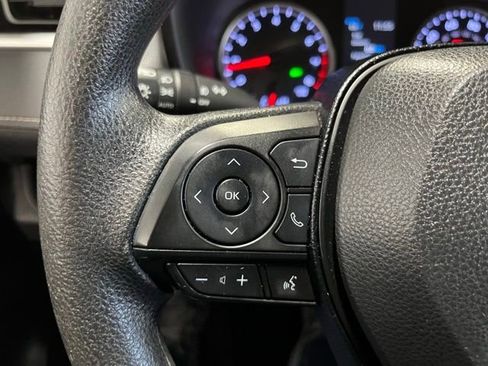 Used 2019 Toyota RAV4 XLE w/ Convenience Package FWD image 22