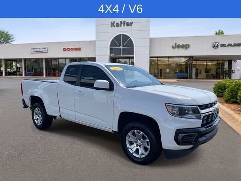 Used 2022 Chevrolet Colorado LT w/ Safety Package AWD/4WD image 2