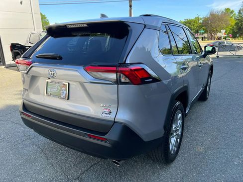 Used 2024 Toyota RAV4 XLE Premium FWD image 4