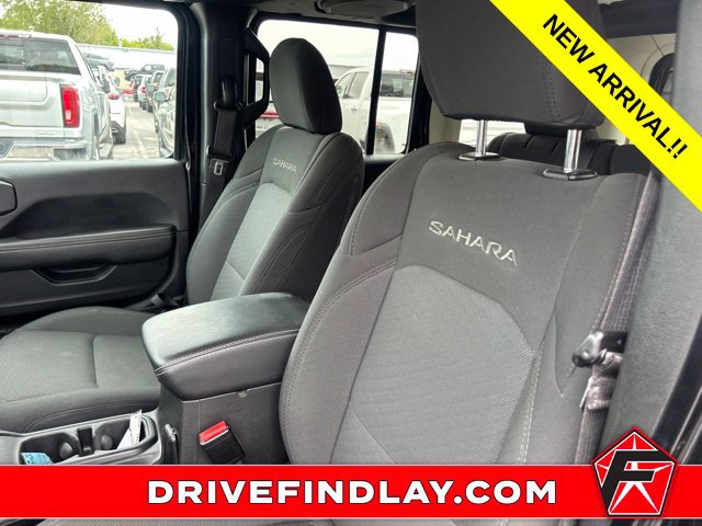 Used 2023 Jeep Wrangler Unlimited Sahara w/ Cold Weather Group AWD/4WD image 13