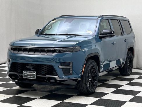 New 2026 Jeep Grand Wagoneer Limited AWD/4WD image 4