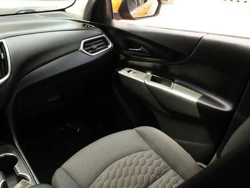 Used 2019 Chevrolet Equinox LT FWD image 23