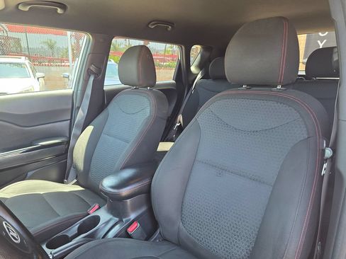 Used 2016 Kia Soul + w/ Soulful Package FWD image 21