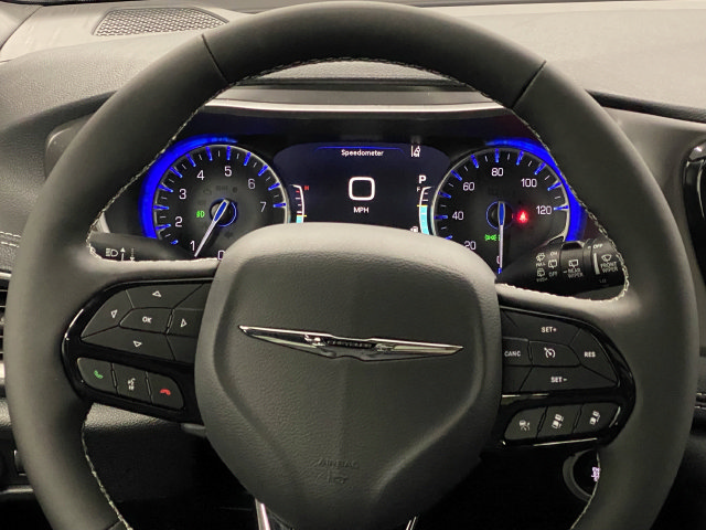 New 2026 Chrysler Pacifica Select w/ S Appearance Package FWD image 16