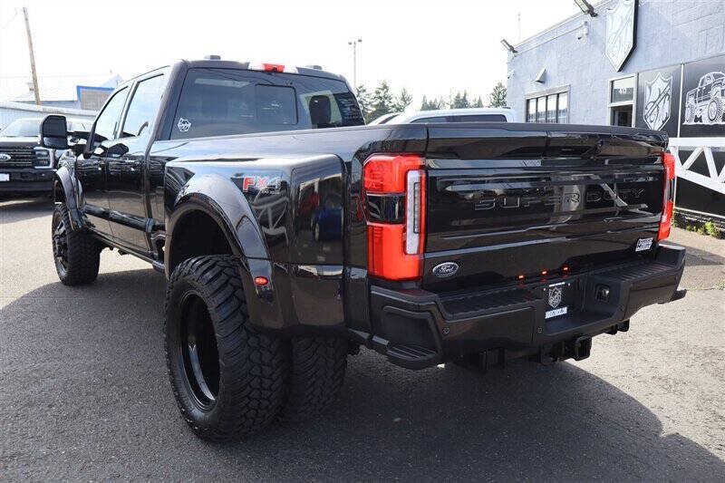 Used 2026 Ford F450 Platinum w/ FX4 Off-Road Package AWD/4WD image 3