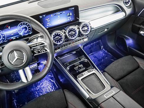 Certified 2024 Mercedes-Benz EQB 300 4MATIC image 24