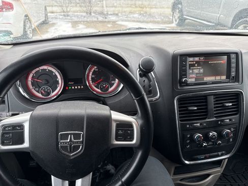 Used 2017 Dodge Grand Caravan SE w/ Power Window Group image 20