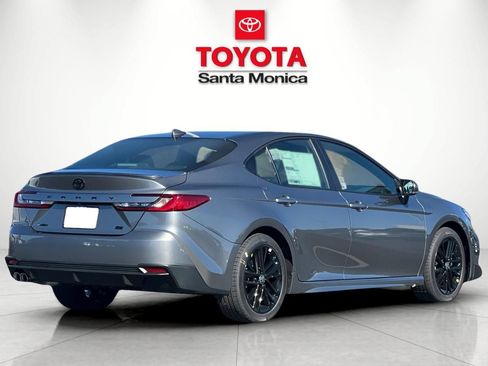 New 2026 Toyota Camry SE FWD image 3