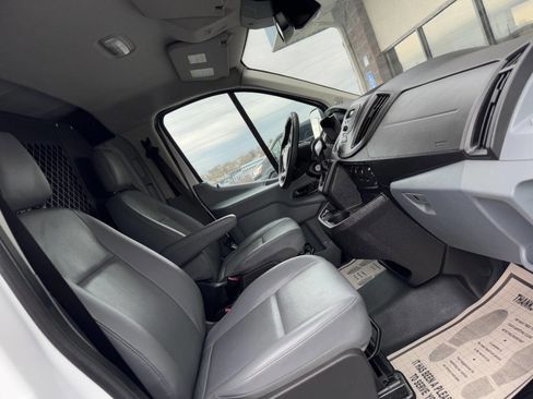 Used 2019 Ford Transit 250 130 Low Roof image 13