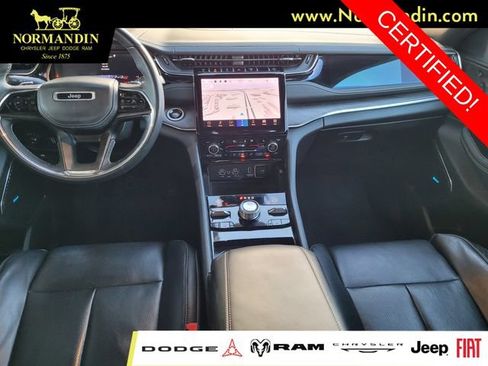 Certified 2022 Jeep Grand Cherokee Overland w/ Luxury Tech Group IV AWD/4WD image 6