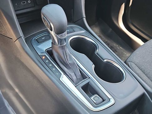 Used 2024 Chevrolet Equinox LT image 31