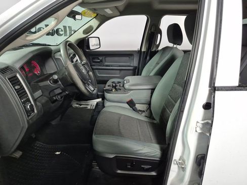 Used 2016 RAM 1500 4x4 Crew Cab w/ Chrome Appearance Group image 9