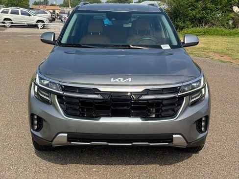 Used 2024 Kia Seltos SX w/ SX Sunroof Package AWD/4WD image 2