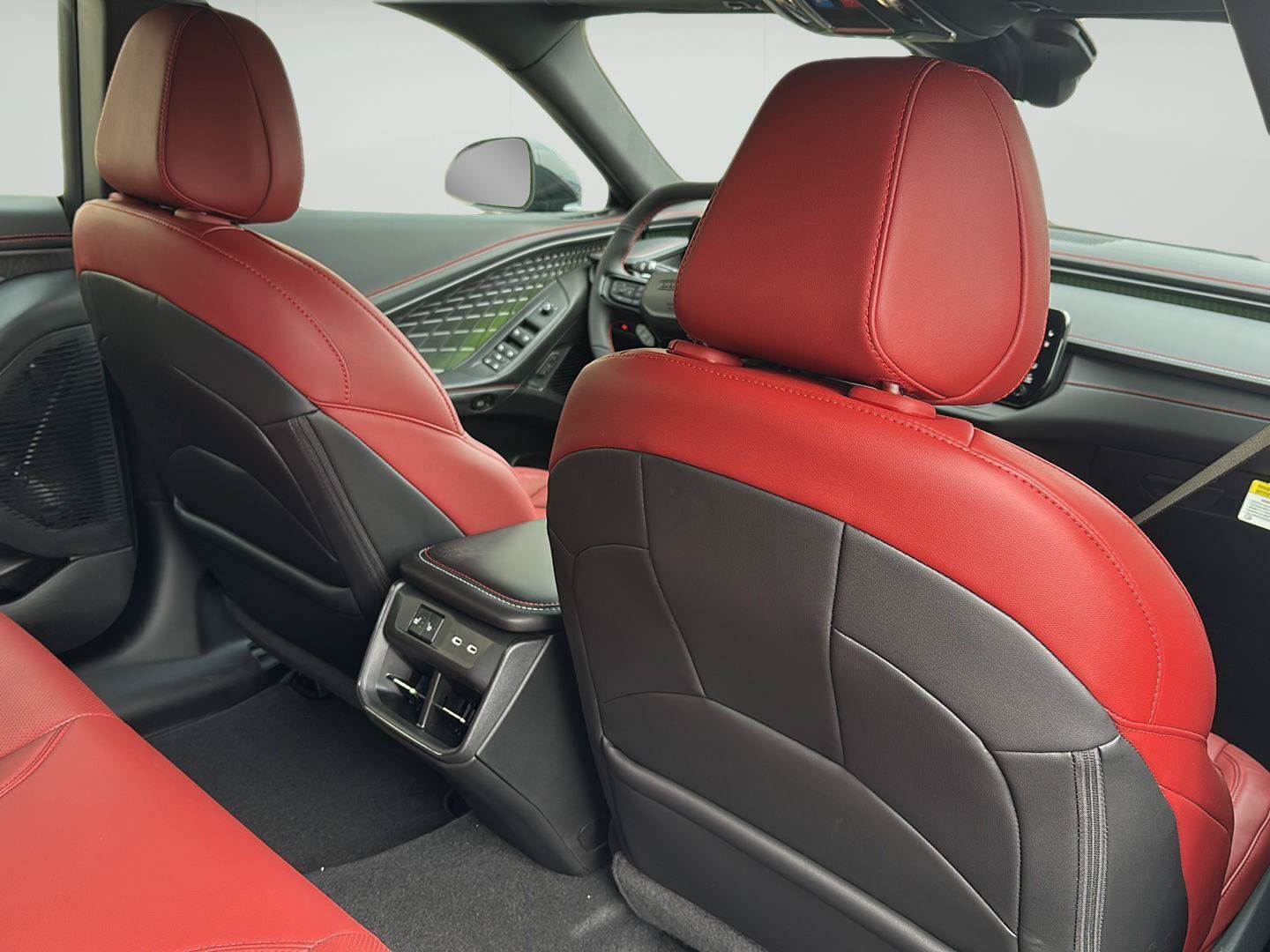 New 2027 Dodge Charger R/T AWD/4WD image 24