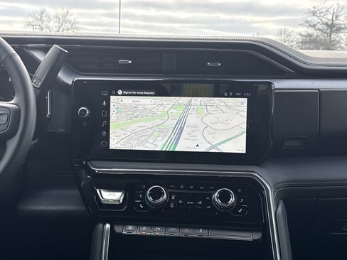 Used 2024 GMC Sierra 3500 Denali w/ Denali Reserve Package image 30