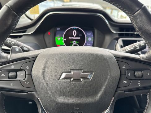 Used 2022 Chevrolet Bolt EUV Premier w/ Super Cruise Package image 24