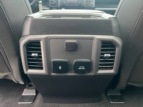 Used 2019 Ford F150 XLT w/ Equipment Group 302A Luxury AWD/4WD image 17