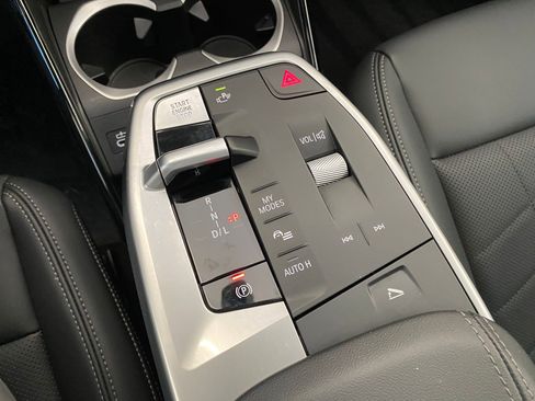 Certified 2025 BMW X1 xDrive28i w/ Premium Package image 28