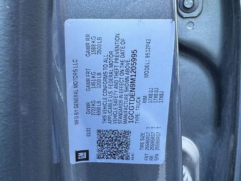 Used 2021 Chevrolet Colorado Z71 AWD/4WD image 26