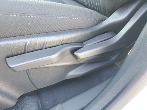 New 2026 Chevrolet Equinox LT w/ Midnight Edition FWD image 20