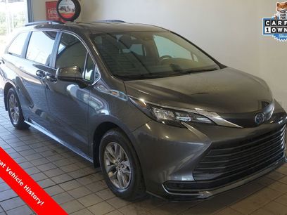 Used 2025 Toyota Sienna LE