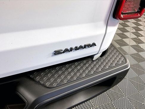 New 2026 Jeep Gladiator Sport image 10