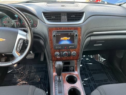 Used 2014 Chevrolet Traverse LT FWD image 34