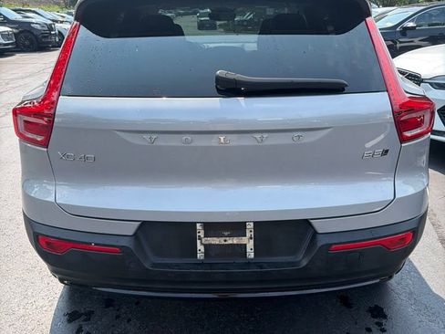 Certified 2024 Volvo XC40 B5 Plus AWD/4WD image 6